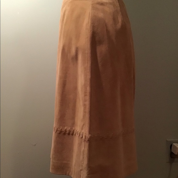 Vintage August Silk Logic skirt beige tan suede 4 - Picture 4 of 9